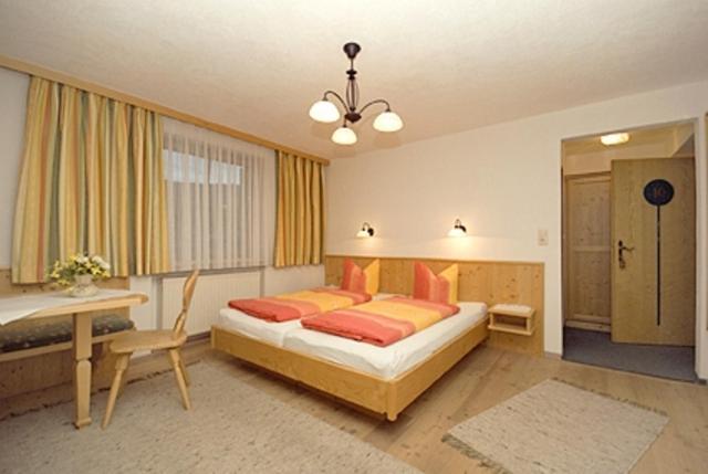 Pension Fuchs Brixen im Thale Chambre photo