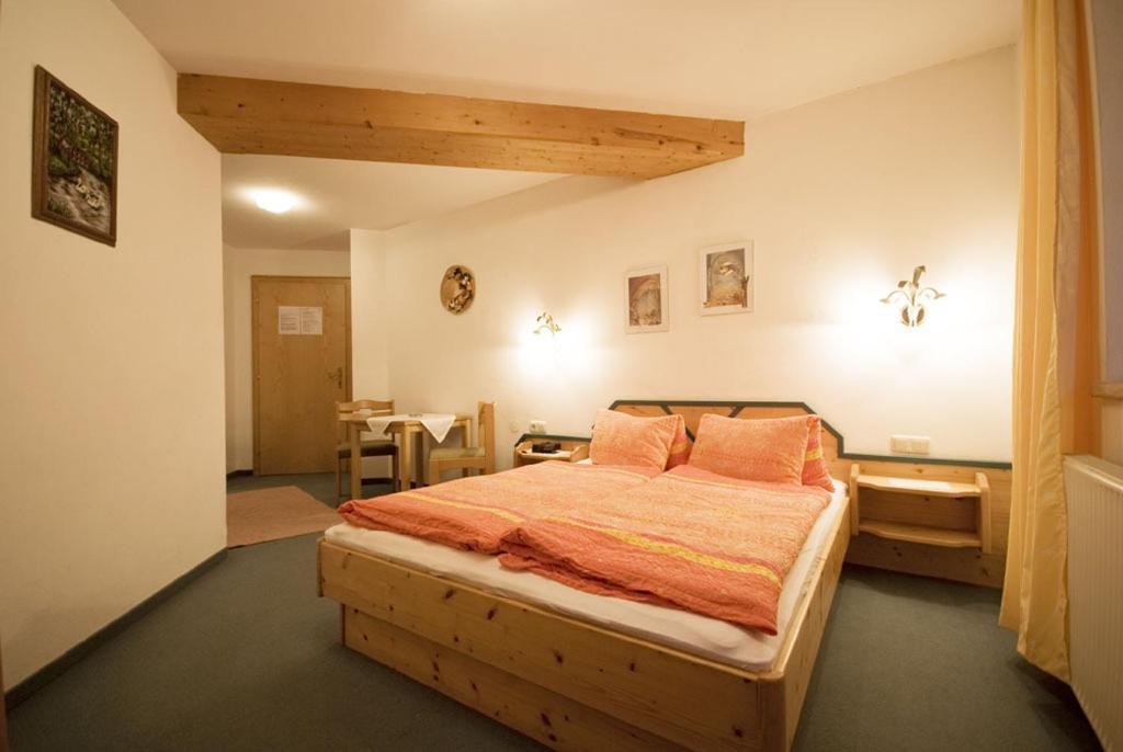 Pension Fuchs Brixen im Thale Chambre photo