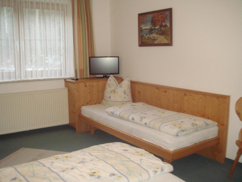 Pension Fuchs Brixen im Thale Chambre photo