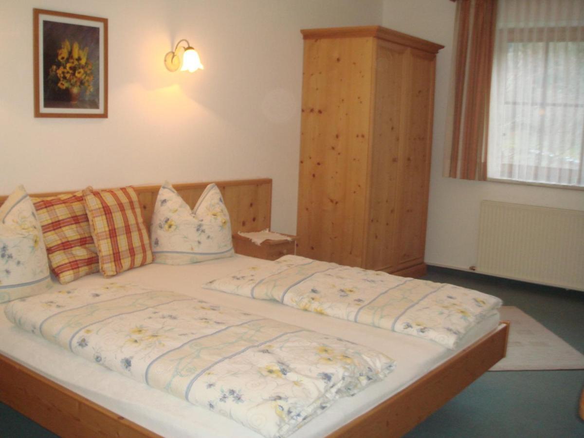 Pension Fuchs Brixen im Thale Chambre photo